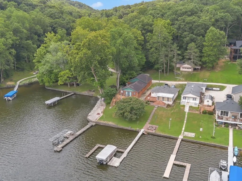 Aerial view of homes and docks along the Lake Lemon shoreline
