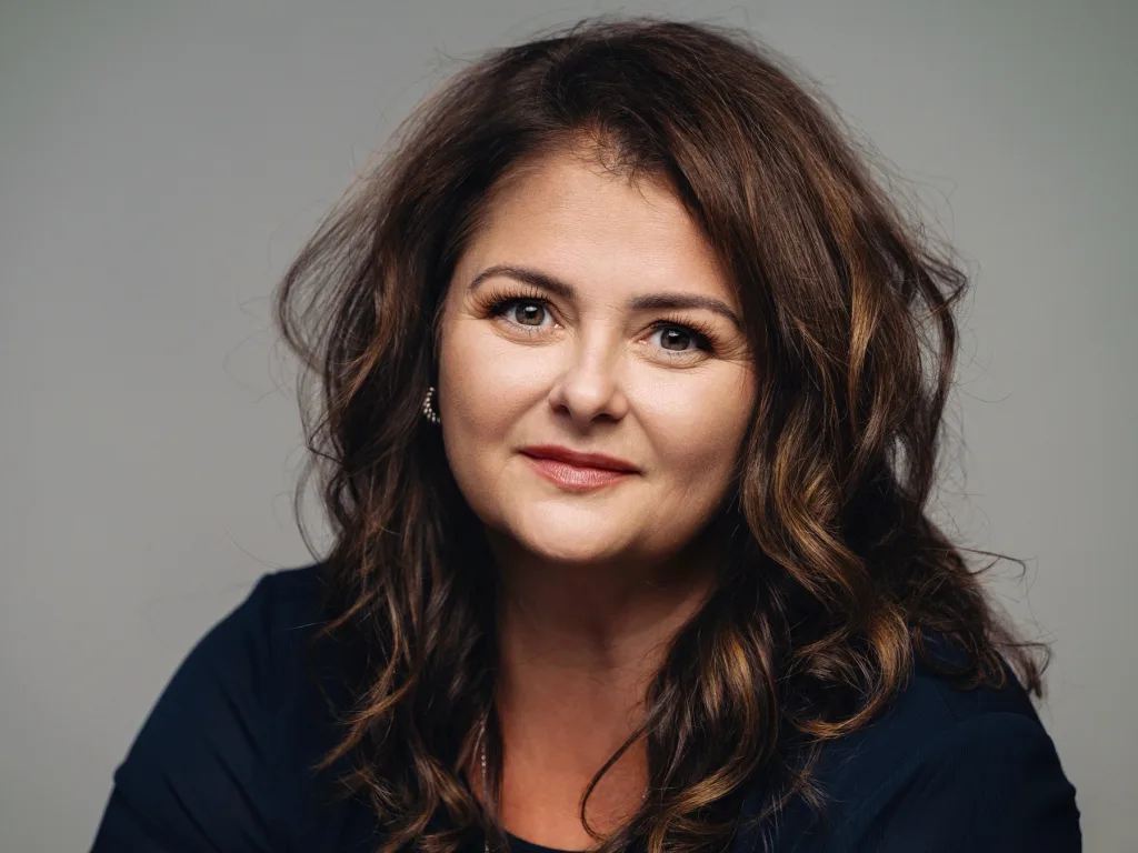 Tarah Cromer, REALTOR®, headshot