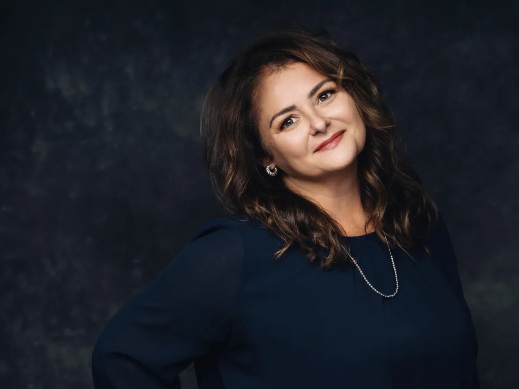 Tarah Cromer, REALTOR®, portrait